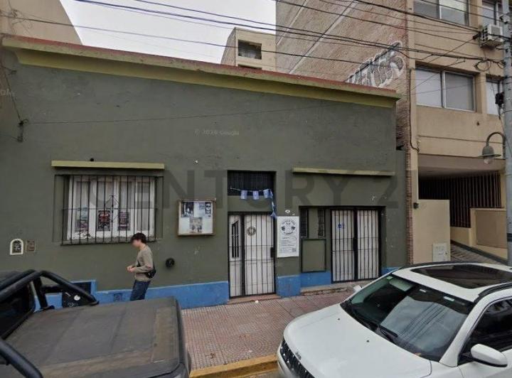 Terreno · 210m²