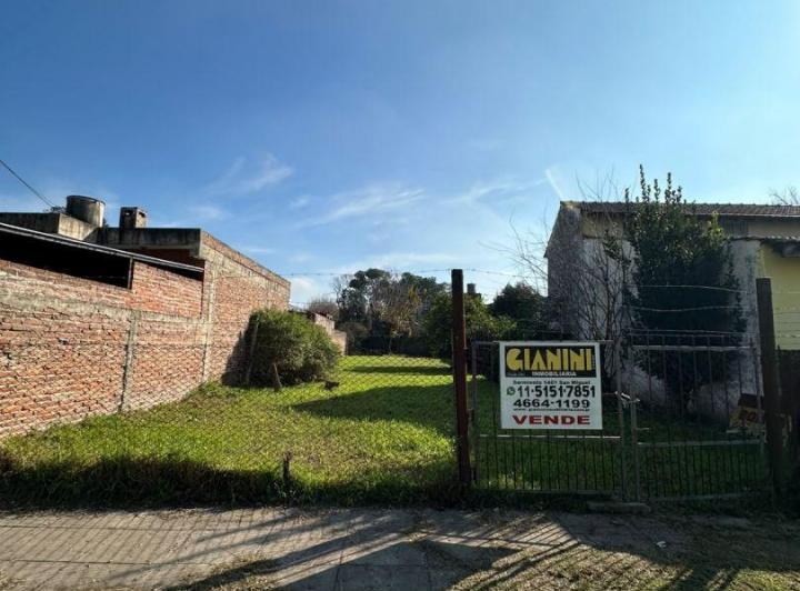 Terreno · 370m²