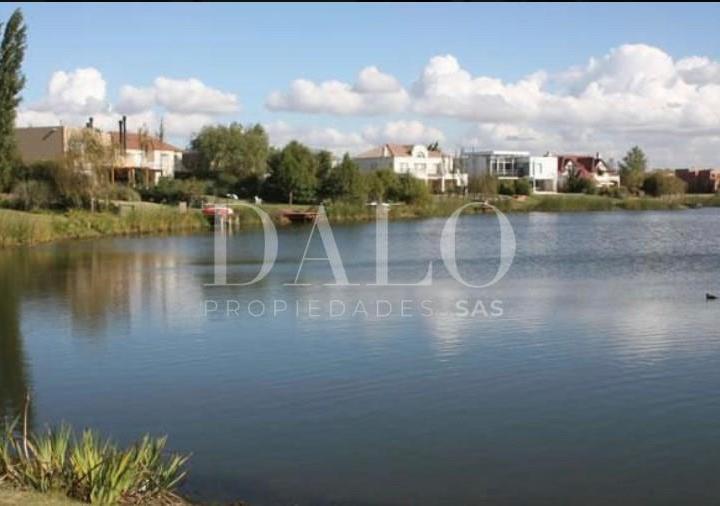 Terreno · 947m²
