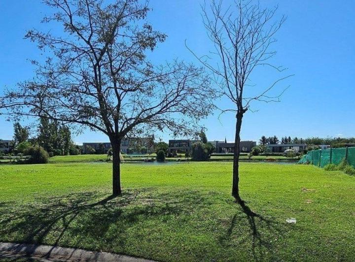 Terreno · 1082m²