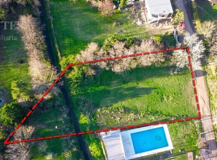 Terreno · 2454m²