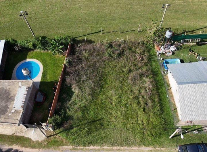 Terreno · 381m²