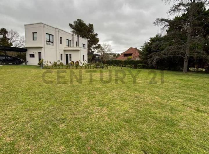 Terreno · 750m²