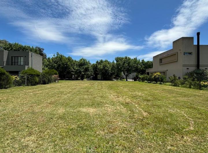 Terreno · 800m²