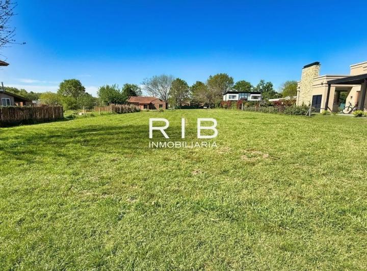 Terreno · 1011m²