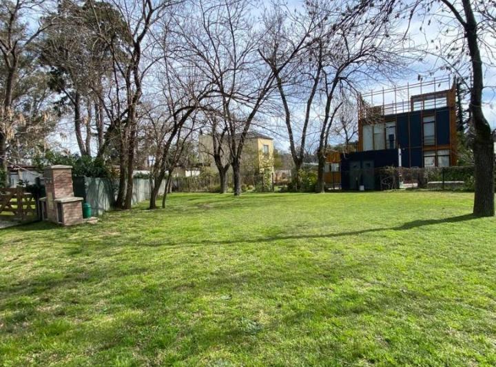 Terreno · 385m²