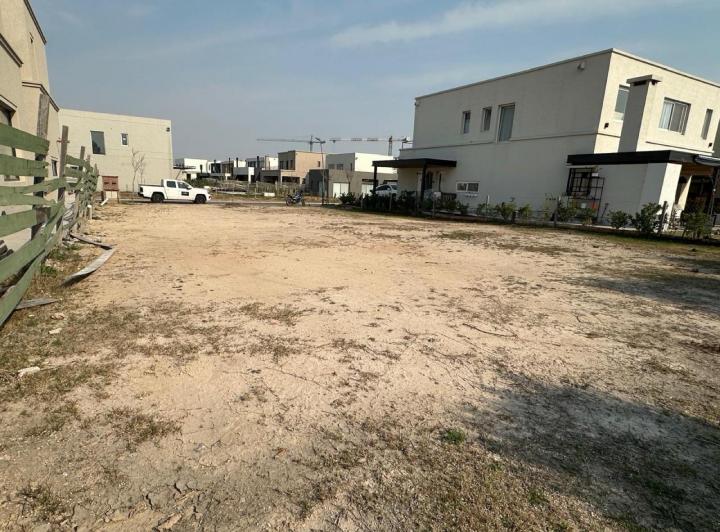 Terreno · 502m²