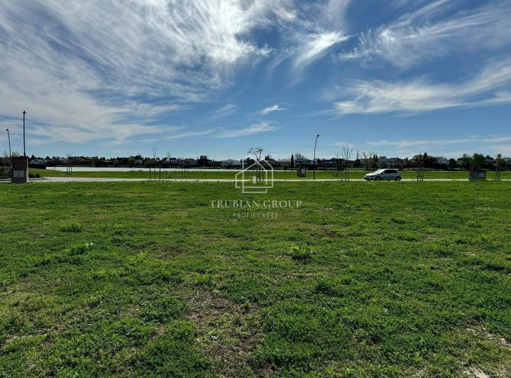Terreno · 947m²