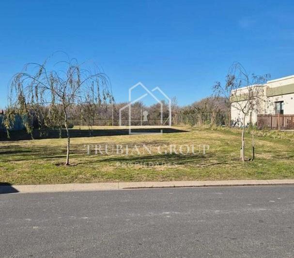 Terreno · 550m²