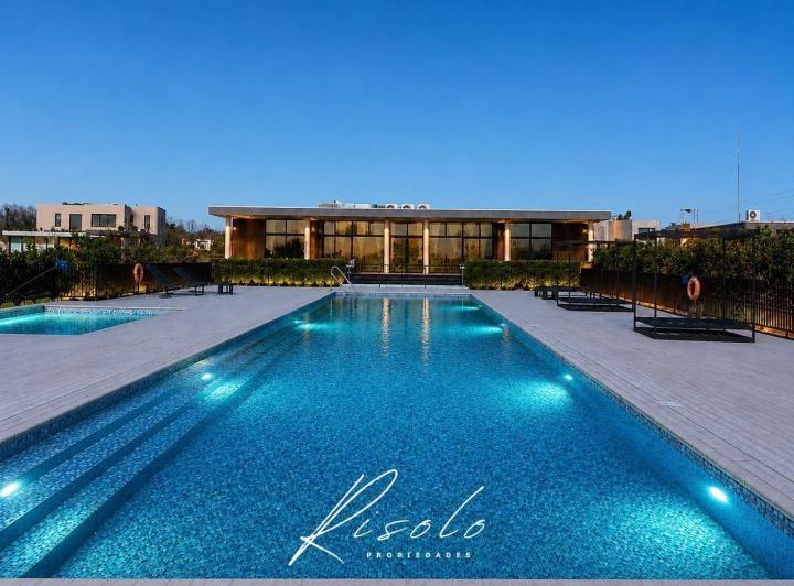 Terreno · 640m²