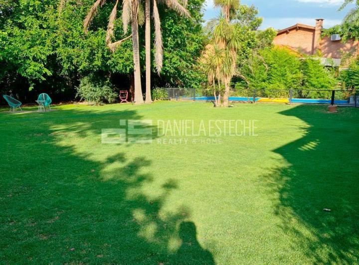 Terreno · 1590m²