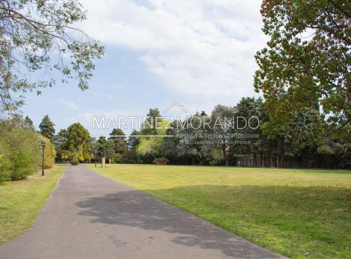 Terreno · 700m²