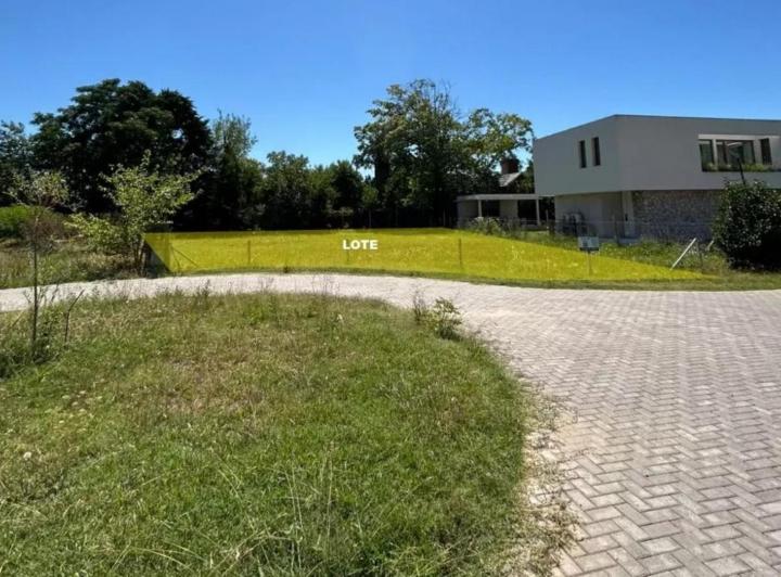 Terreno · 720m²