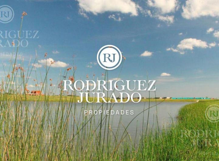 Terreno · 944m²