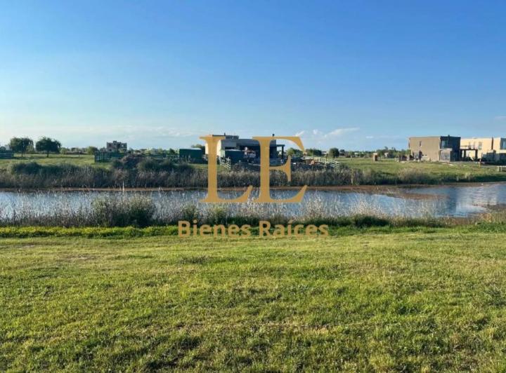 Terreno · 850m²