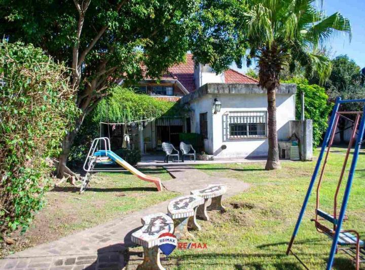 Terreno · 255m²