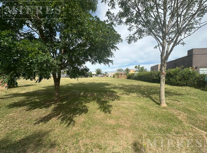 Terreno · 568m²