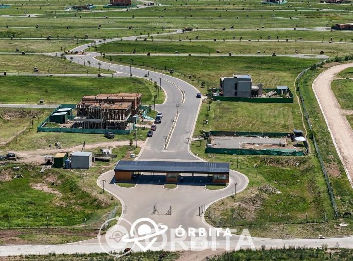 Terreno · 601m²