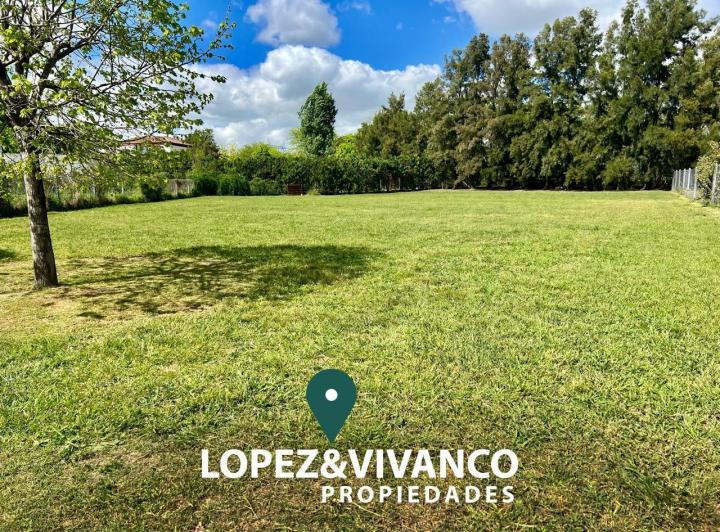 Terreno · 1600m²