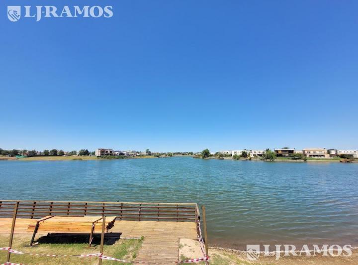 Terreno · 786m²