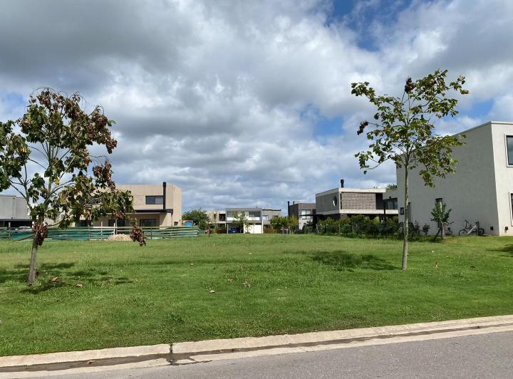 Terreno · 542m²
