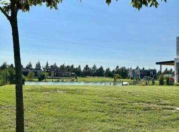 Terreno · 855m²