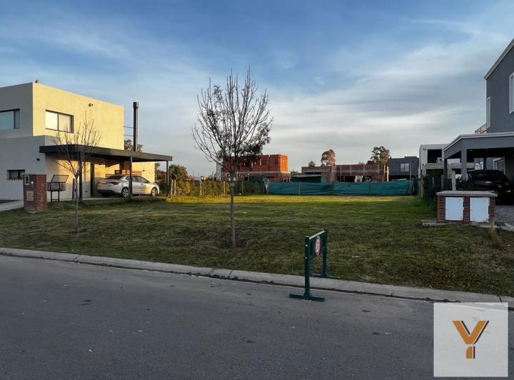 Terreno · 477m²