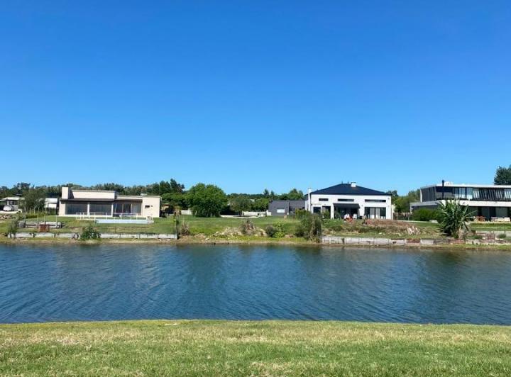 Terreno · 900m²