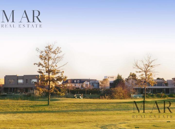 Terreno · 1211m²