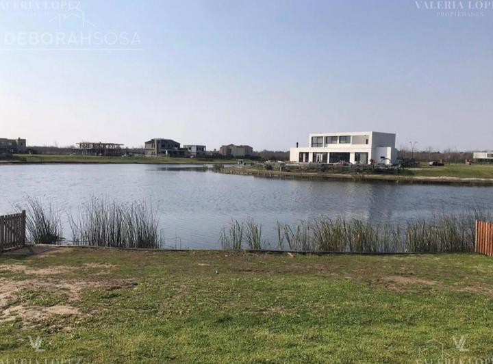Terreno · 965m²