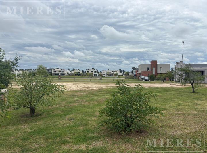 Terreno · 578m²