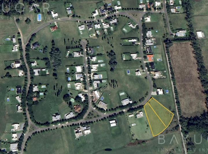 Terreno · 1420m²