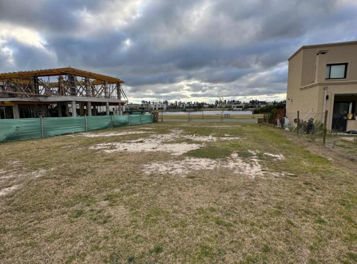 Terreno · 550m²