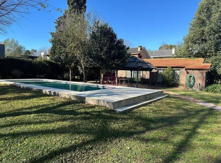 Terreno · 650m²