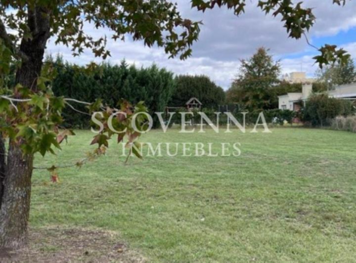 Terreno · 794m²