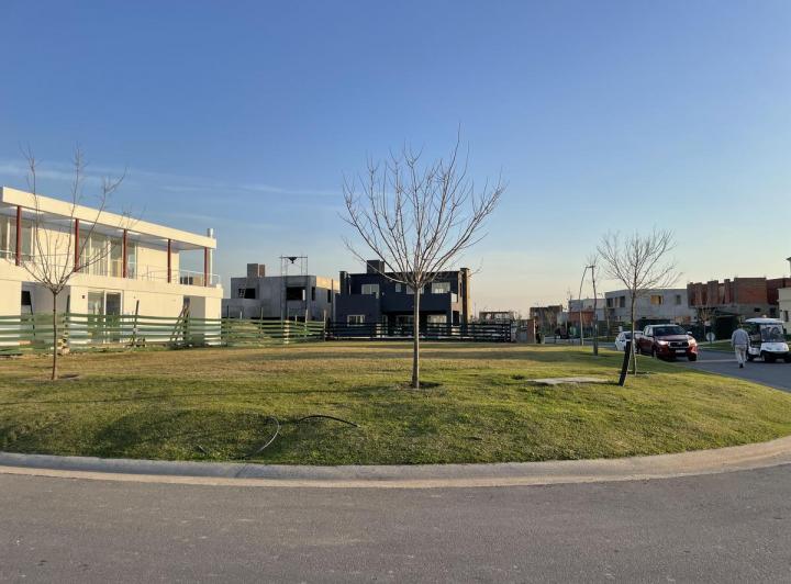 Terreno · 650m²