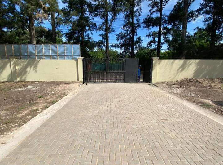 Terreno · 400m²