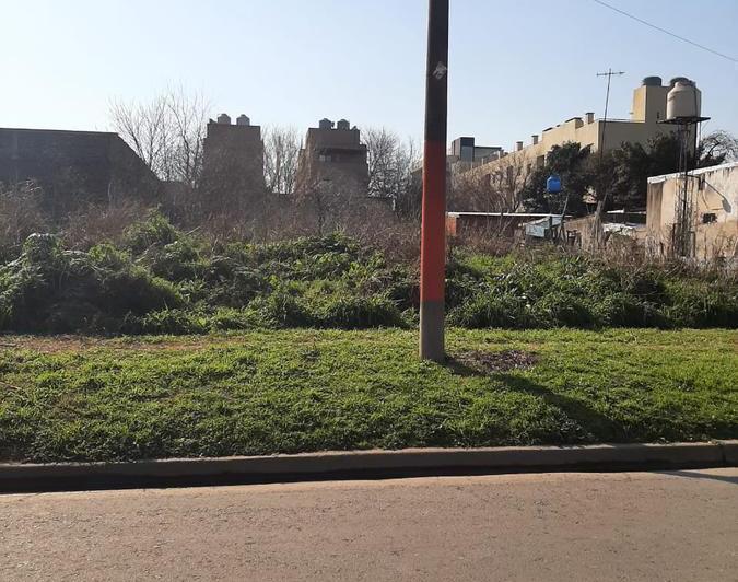 Terreno · 240m²