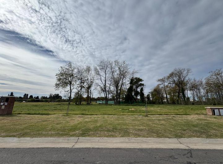 Terreno · 639m²
