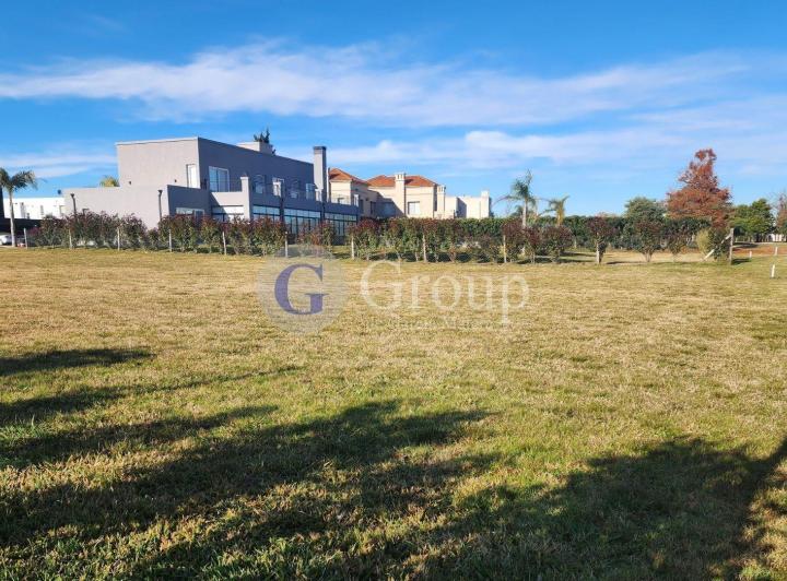 Terreno · 1533m²