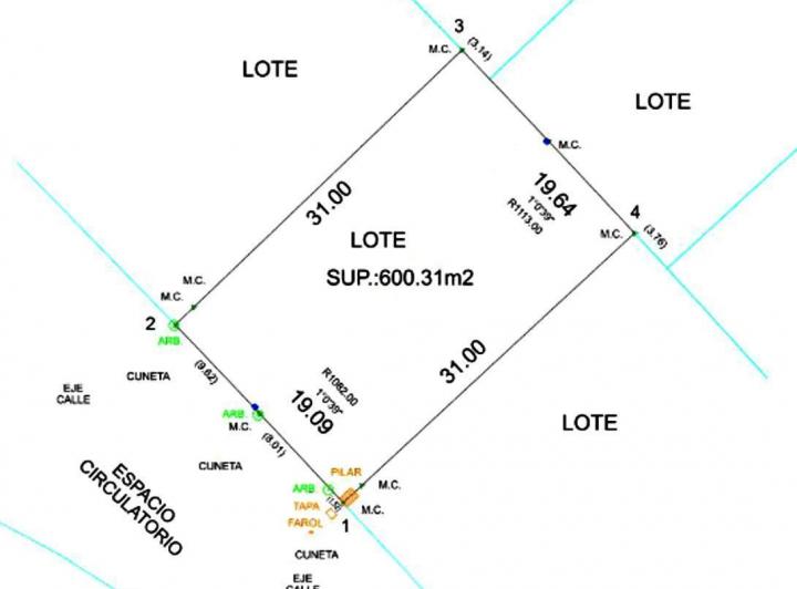 Terreno · 600m²