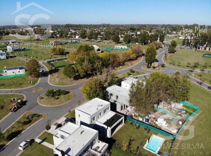 Terreno · 469m²