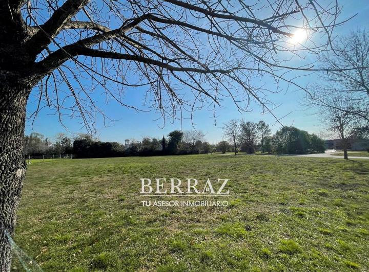 Terreno · 1040m²