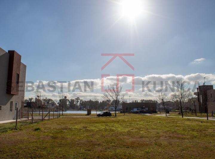 Terreno · 1040m²