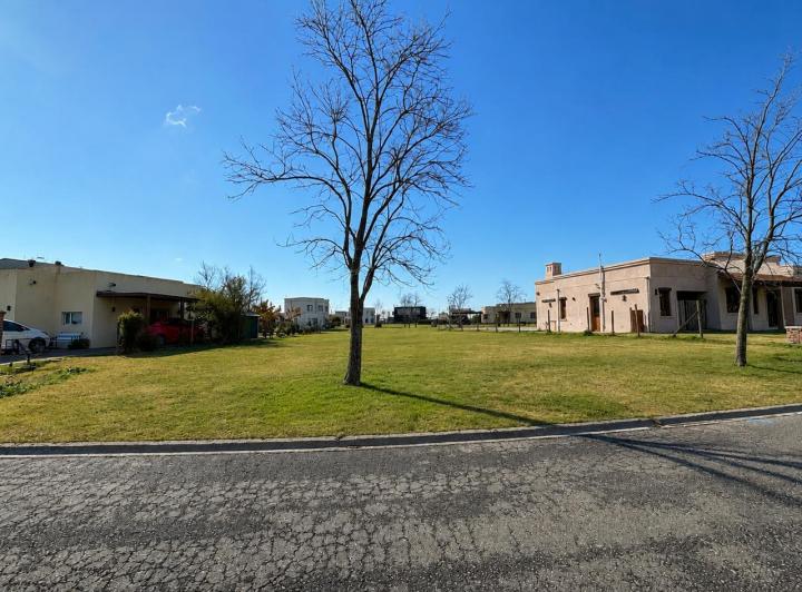 Terreno · 756m²