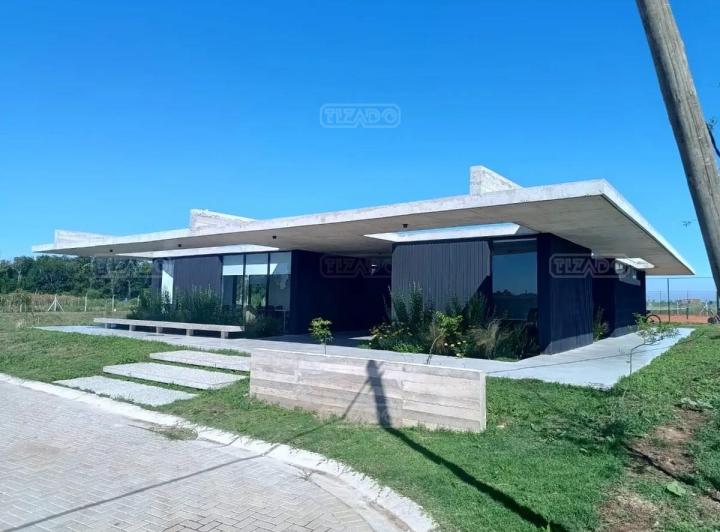 Terreno · 659m²