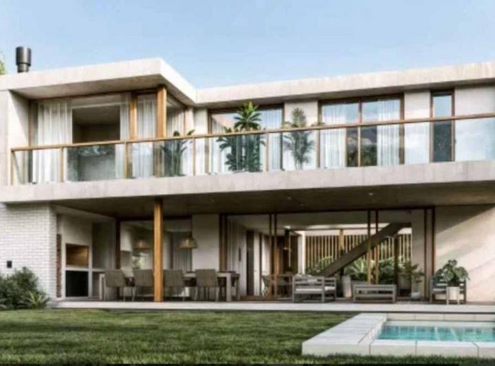 Terreno · 682m²