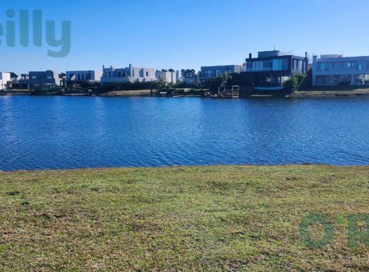 Terreno · 622m²