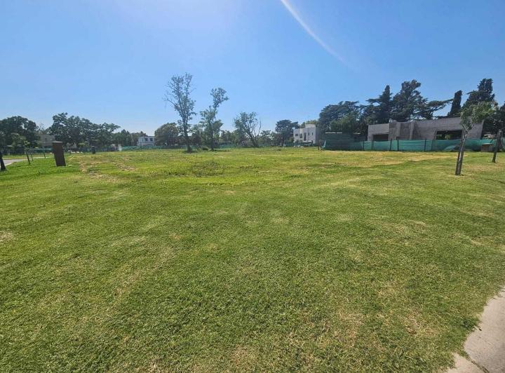 Terreno · 506m²