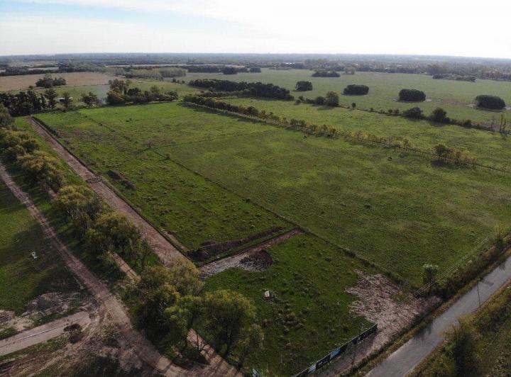 Terreno · 957m²
